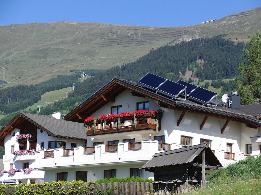 Apart Alpenstern Fiss Luaran gambar